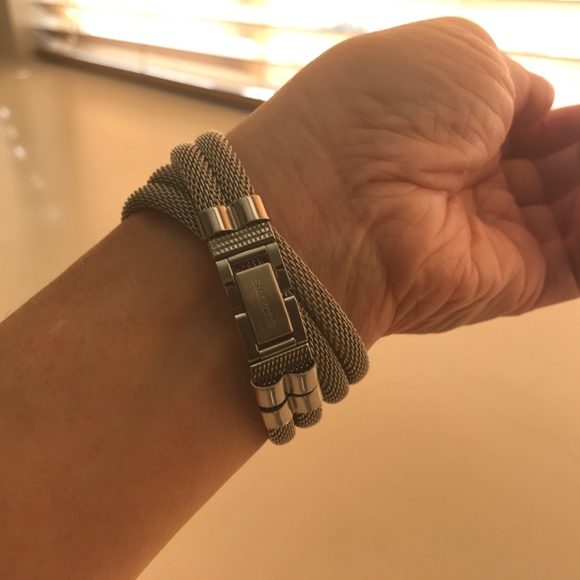 Swatch Bracelet watch - Picture 3 of 13